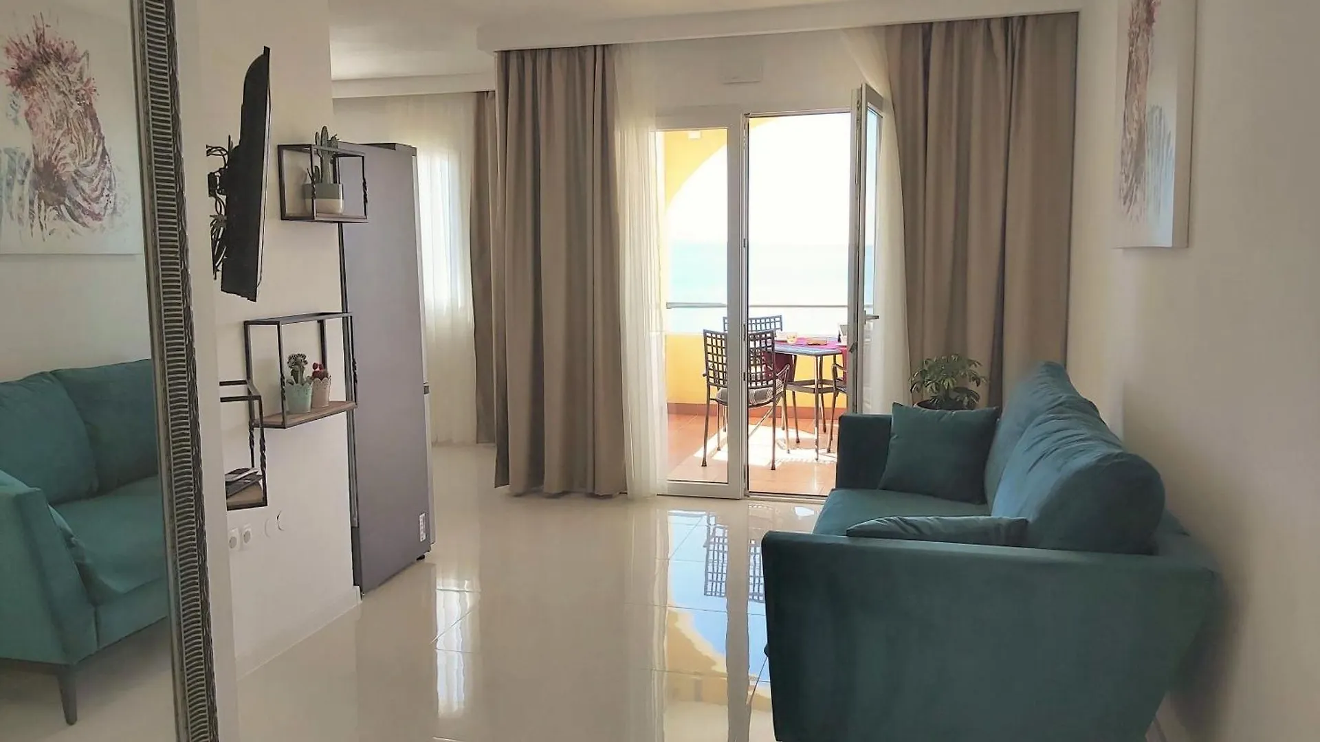 Schoene Ferienwohnung Mit Gemeinschaftspool Traù Appartamento